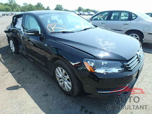 VOLKSWAGEN PASSAT 2015 - 1VWAT7A30FC018483