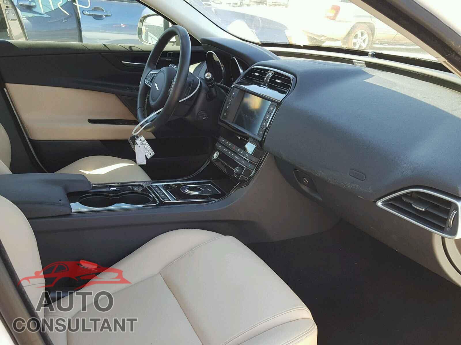 JAGUAR XE 2017 - SAJAD4BV5HCP11326
