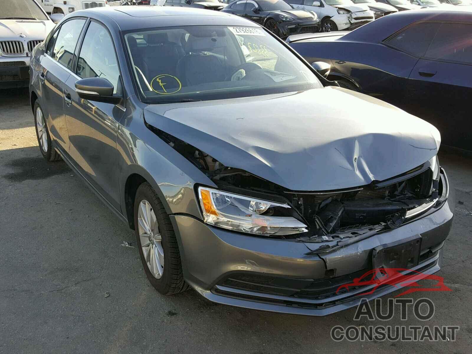 VOLKSWAGEN JETTA 2015 - 3VWLA7AJ5FM335977