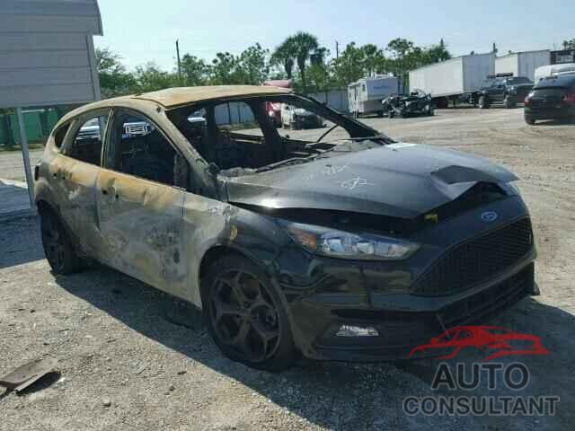 FORD FOCUS 2016 - 1FADP3L94G3279976