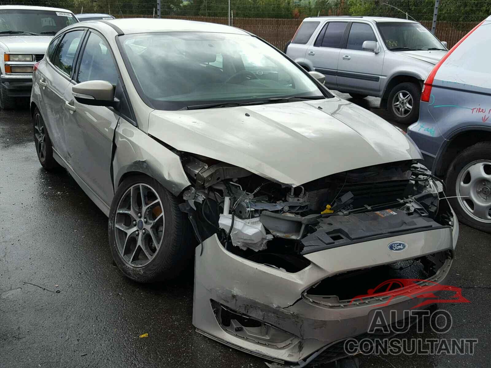 FORD FOCUS 2015 - 1FADP3K2XFL314975
