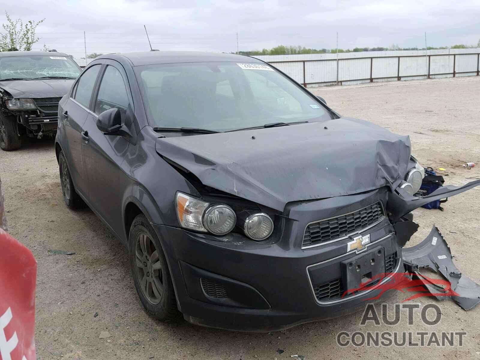 CHEVROLET SONIC 2016 - 1G1JC5SH4G4134856