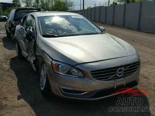 VOLVO S60 2015 - YV1612TKXF2338853