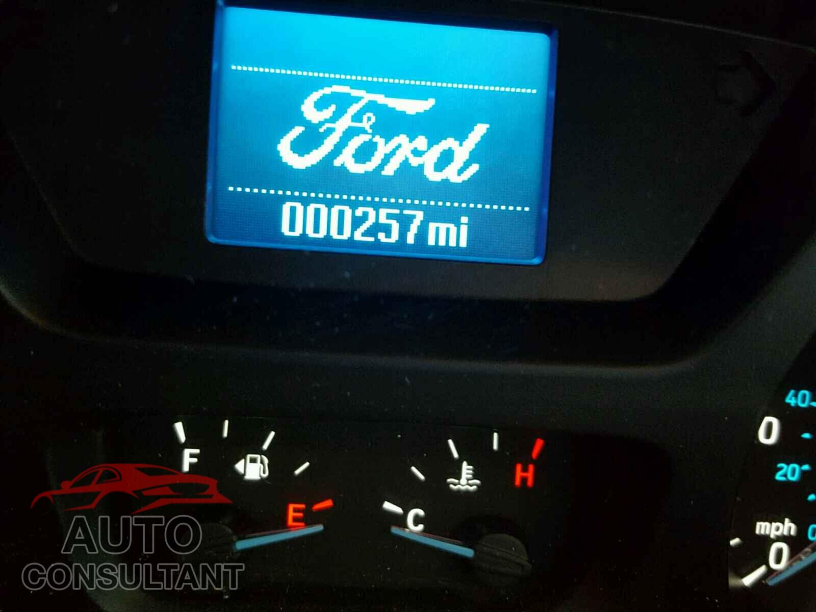 FORD TRANSIT CO 2017 - 1FTYR2CM4HKB25103