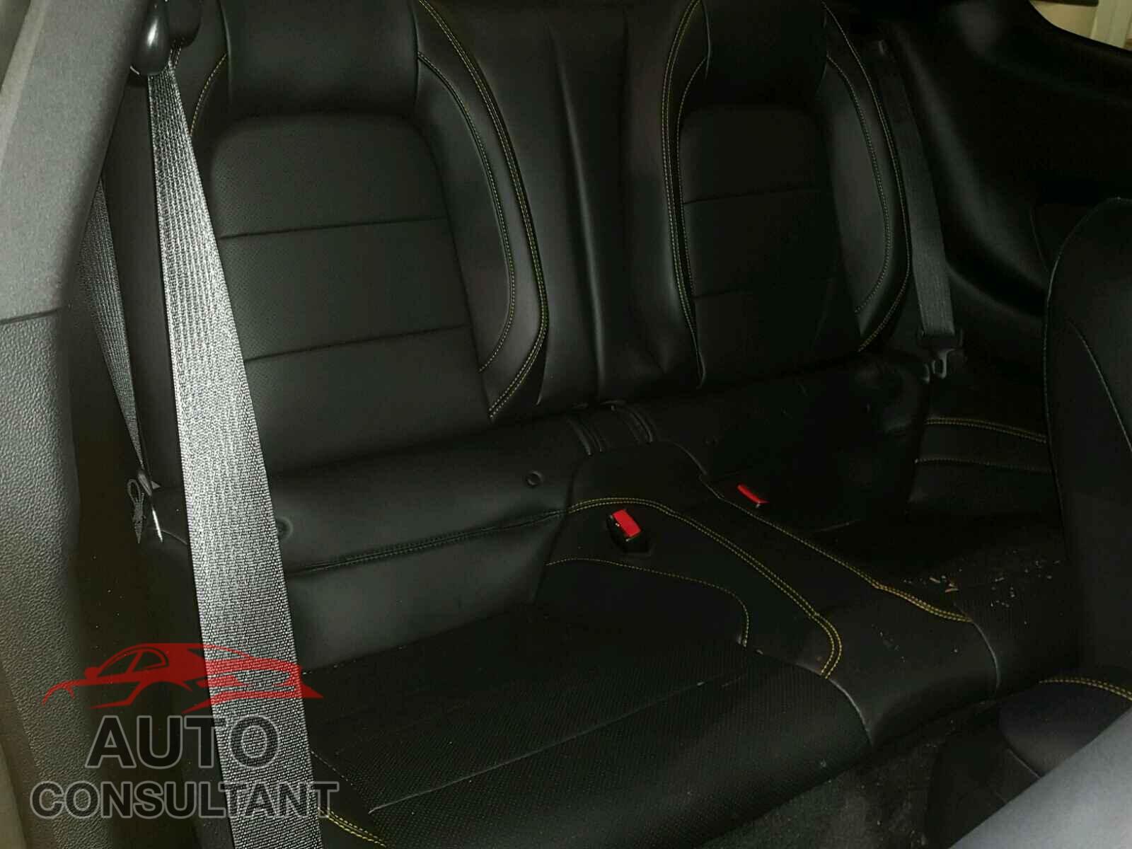 FORD MUSTANG 2017 - 1FA6P8CF4H5332256