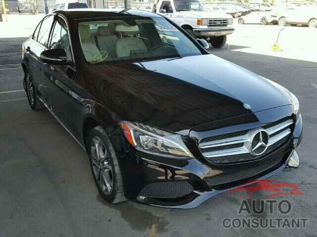 MERCEDES-BENZ C300 2015 - 55SWF4KBXFU021381