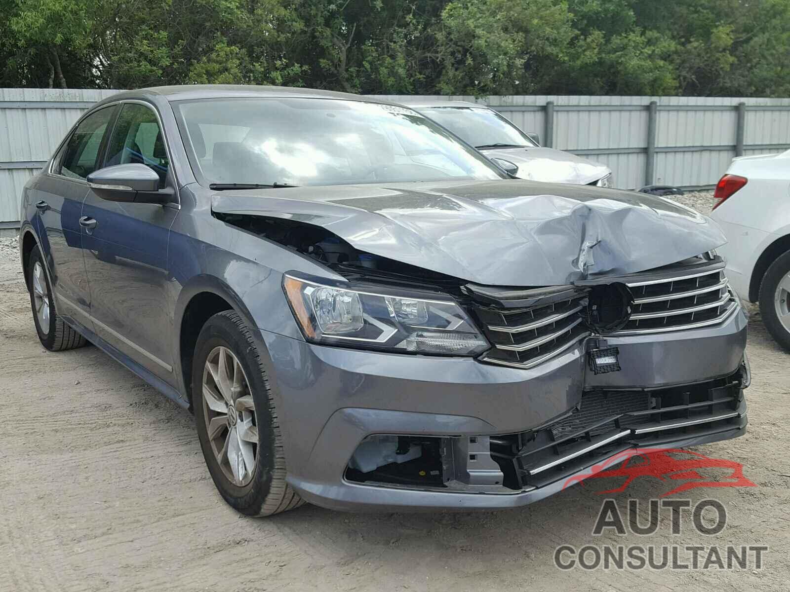 VOLKSWAGEN PASSAT 2017 - 1VWAT7A38HC035633