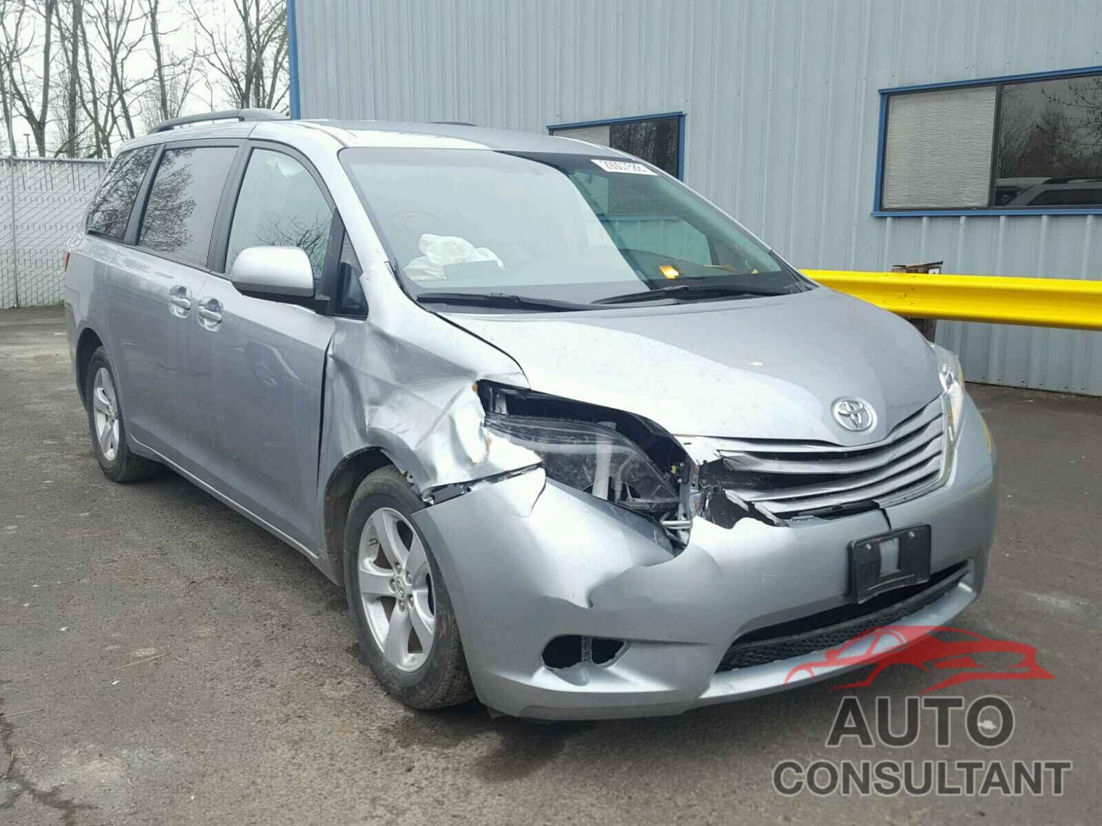 TOYOTA SIENNA 2017 - 5TDKZ3DC1HS845923