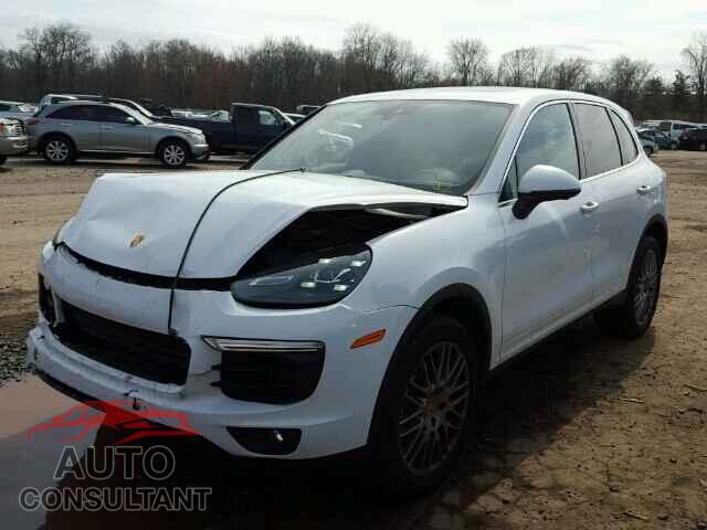 PORSCHE CAYENNE 2016 - WP1AB2A29GLA93876