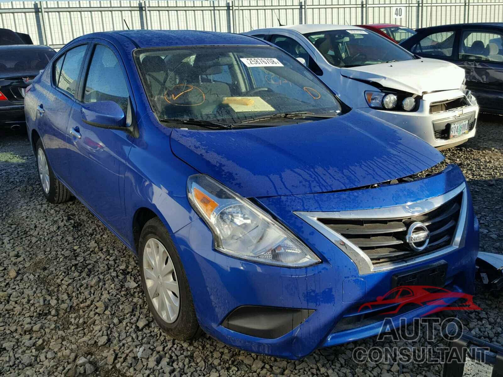 NISSAN VERSA 2017 - 3N1CN7AP0HL878743