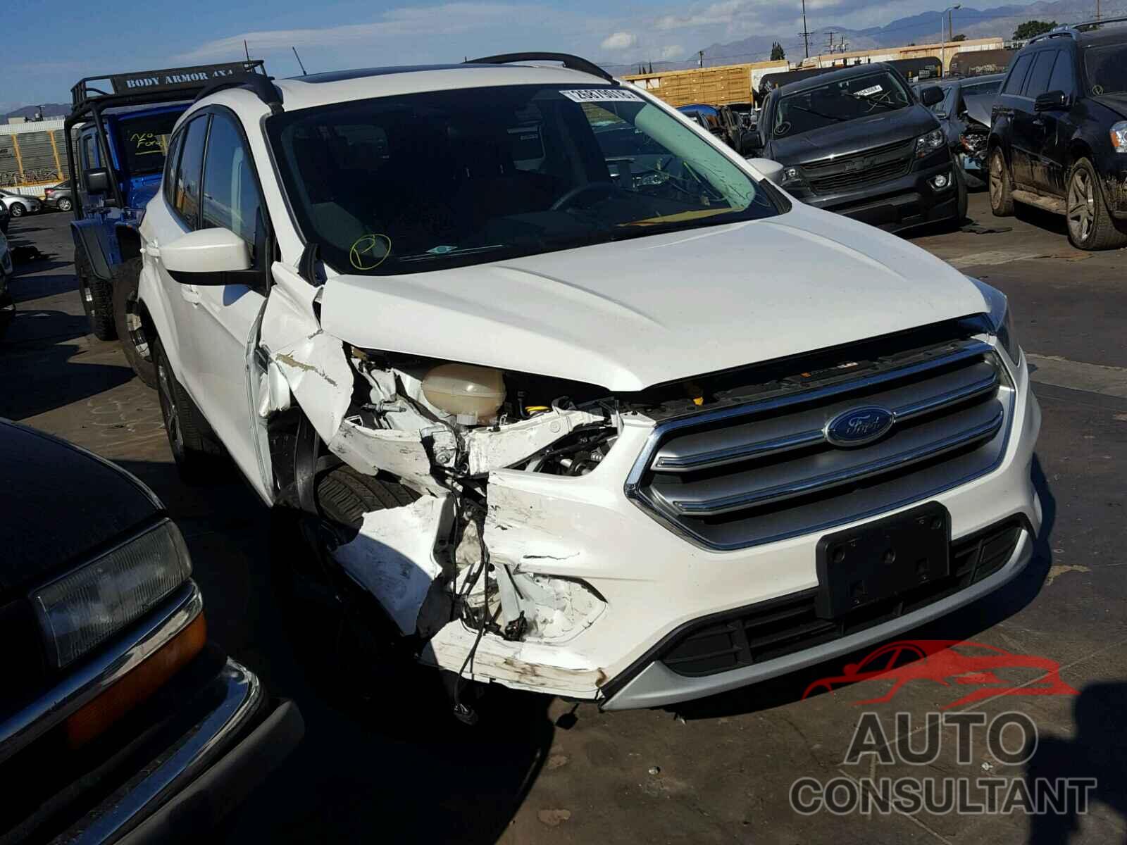 FORD ESCAPE 2017 - 1FMCU0GDXHUA94642