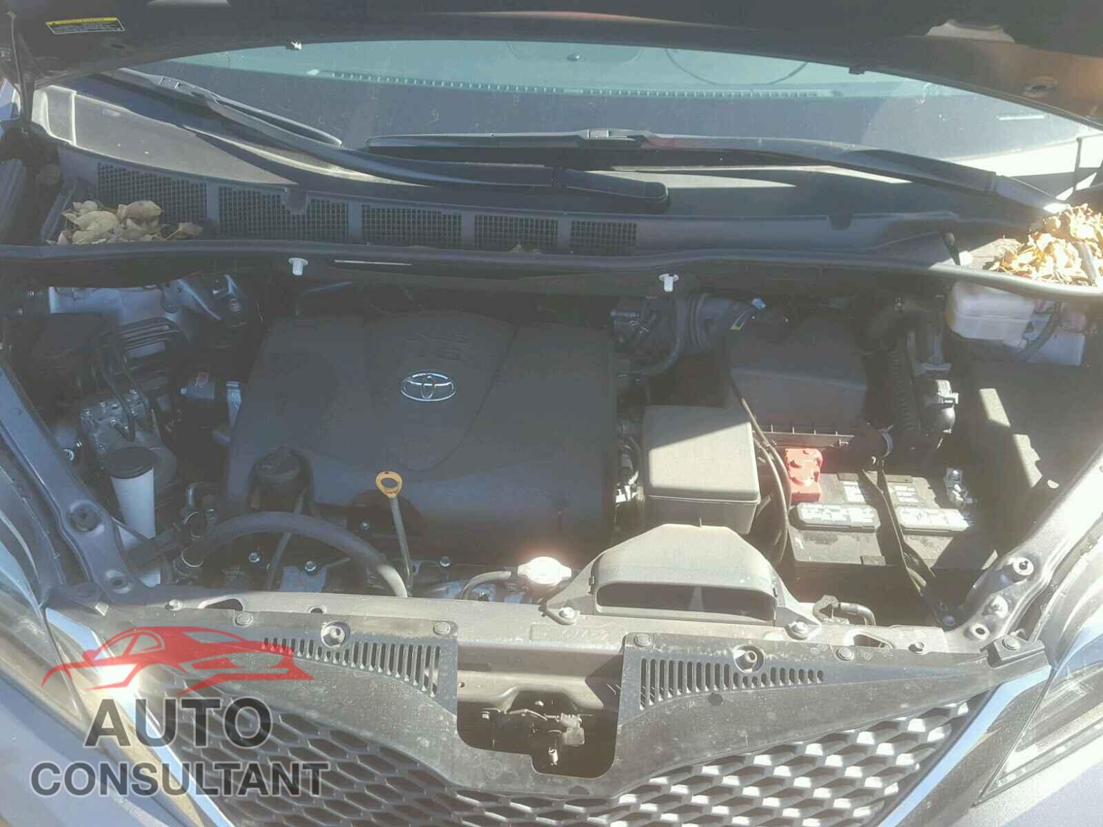 TOYOTA SIENNA 2017 - 5TDXZ3DC7HS785006