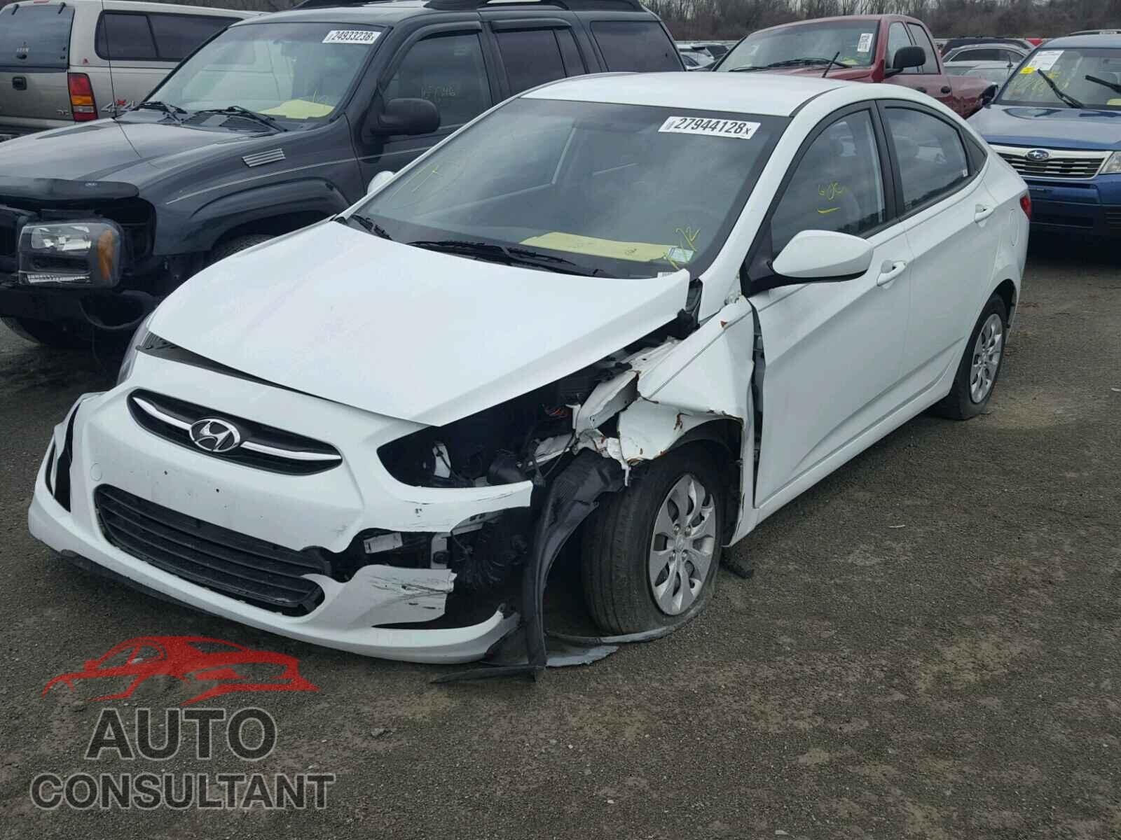 HYUNDAI ACCENT 2015 - KMHCT4AE8FU857203
