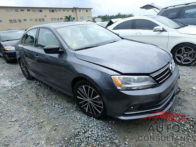VOLKSWAGEN JETTA 2015 - 3VWD17AJ4FM216788