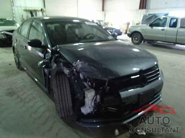 VOLKSWAGEN JETTA 2015 - 3VWD17AJ1FM202525