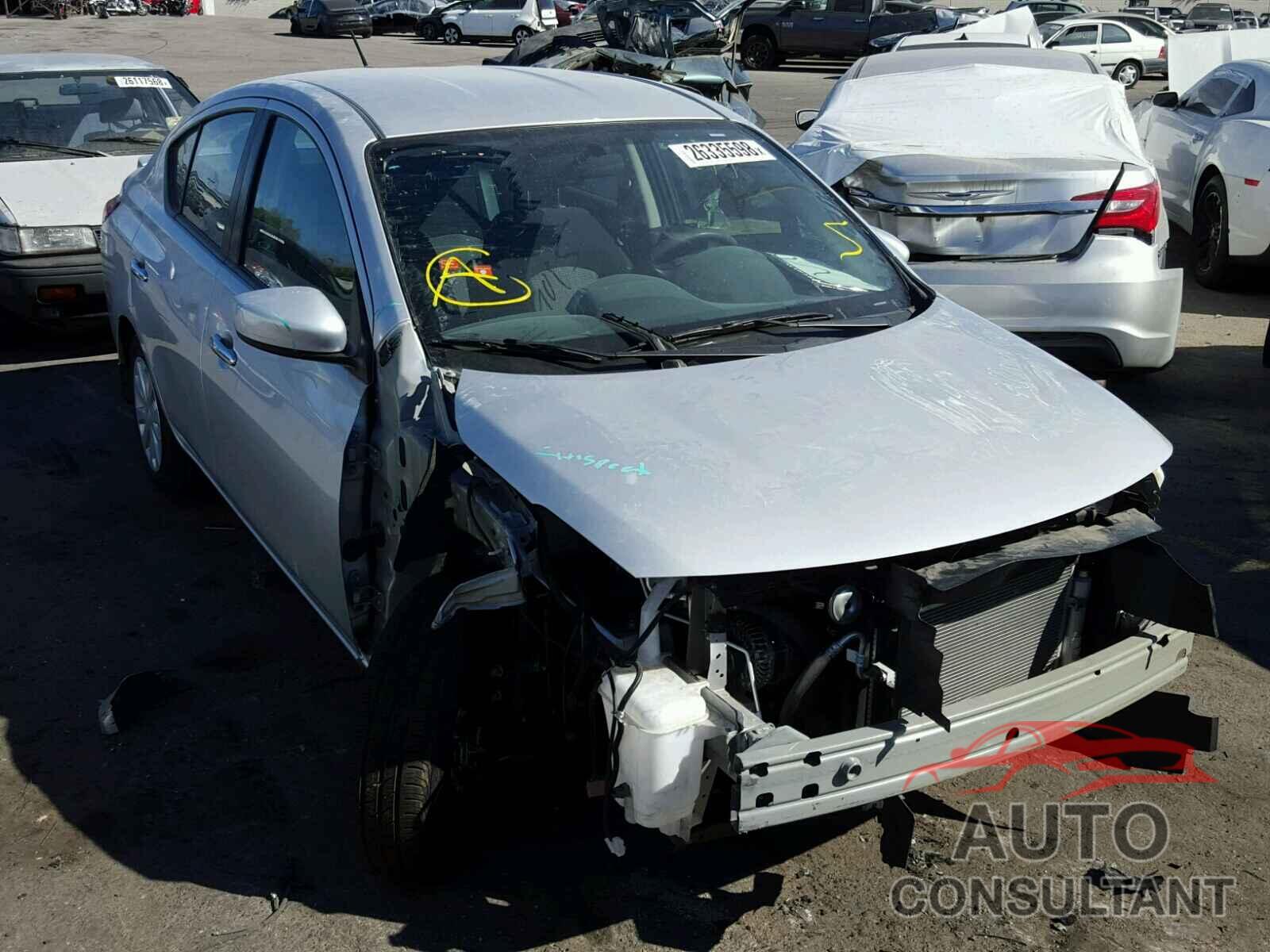 NISSAN VERSA 2017 - 3N1CN7AP2HL831830