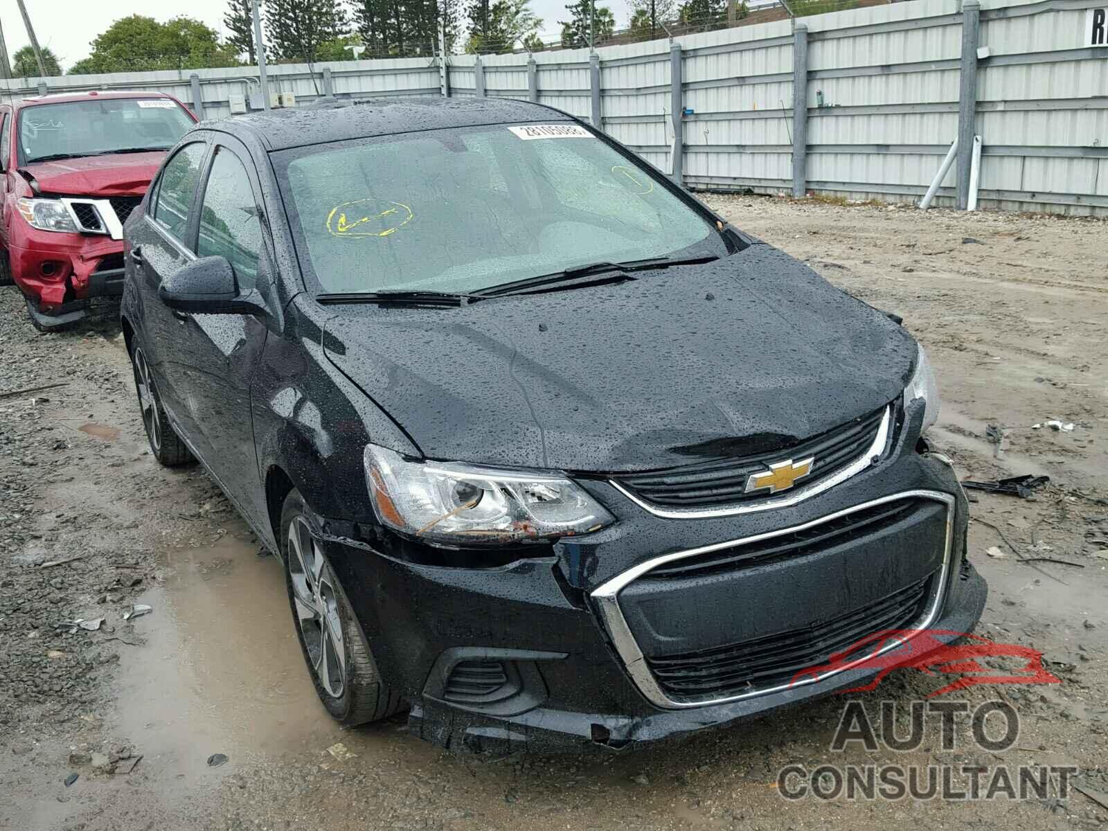 CHEVROLET SONIC 2018 - 1G1JF5SB2J4107522