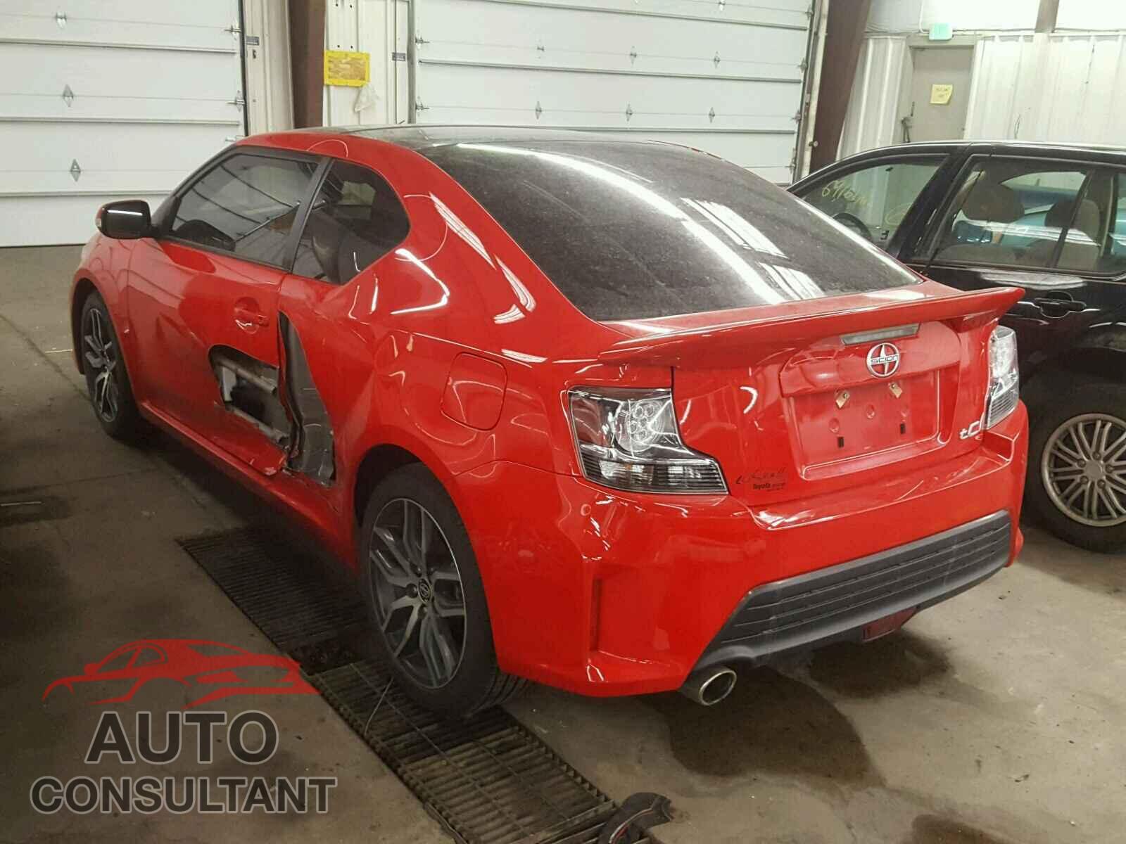 TOYOTA SCION 2015 - JTKJF5C79FJ006500