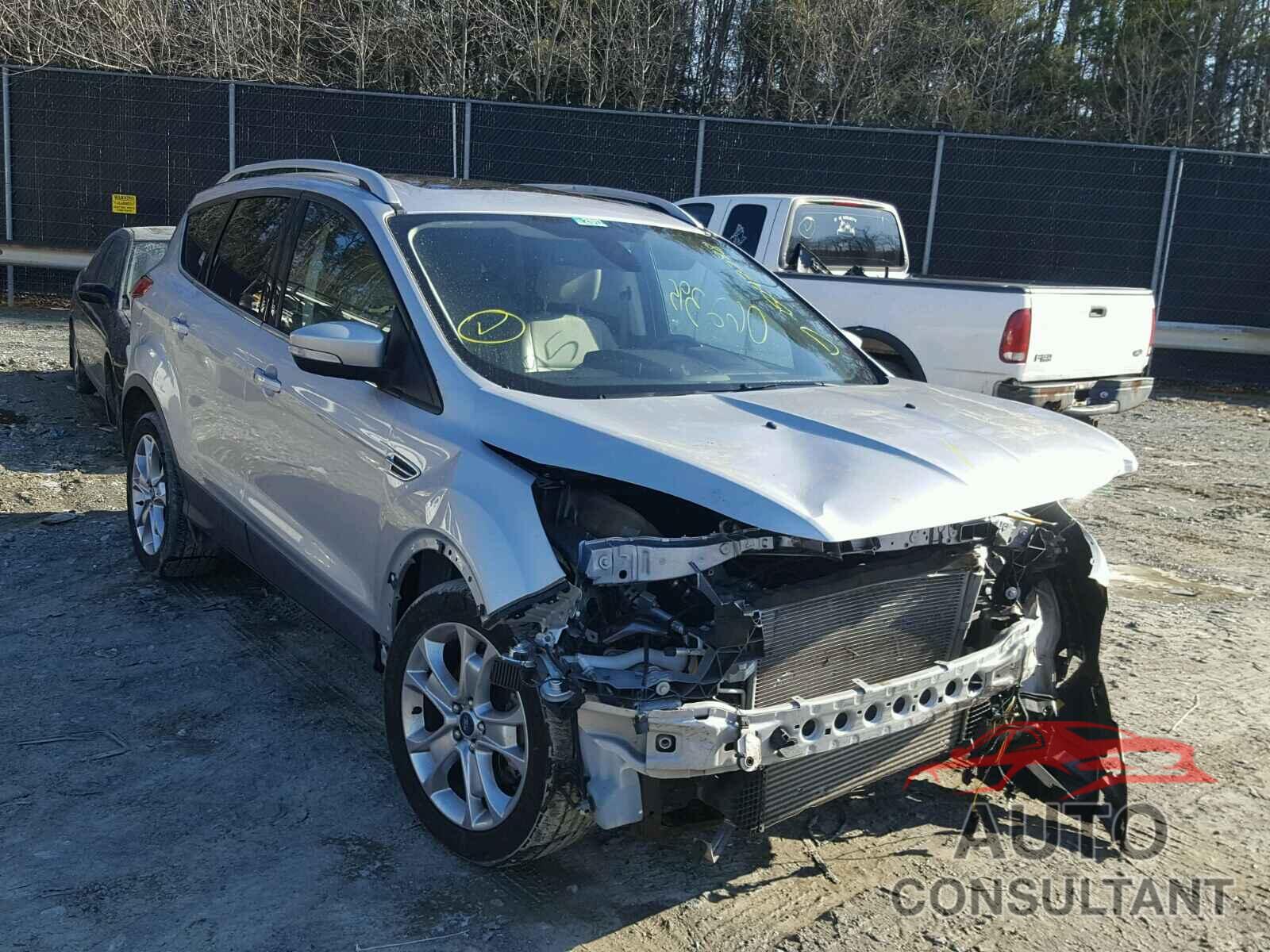 FORD ESCAPE 2015 - 1FMCU9JX4FUB04571