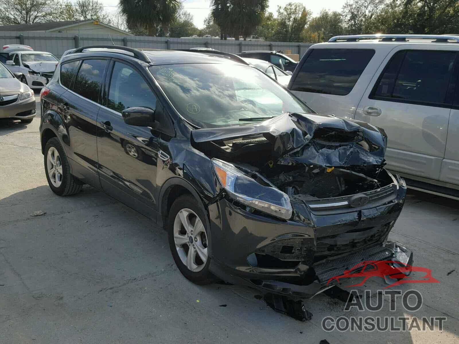 FORD ESCAPE 2015 - 1FMCU9GX5FUC72534