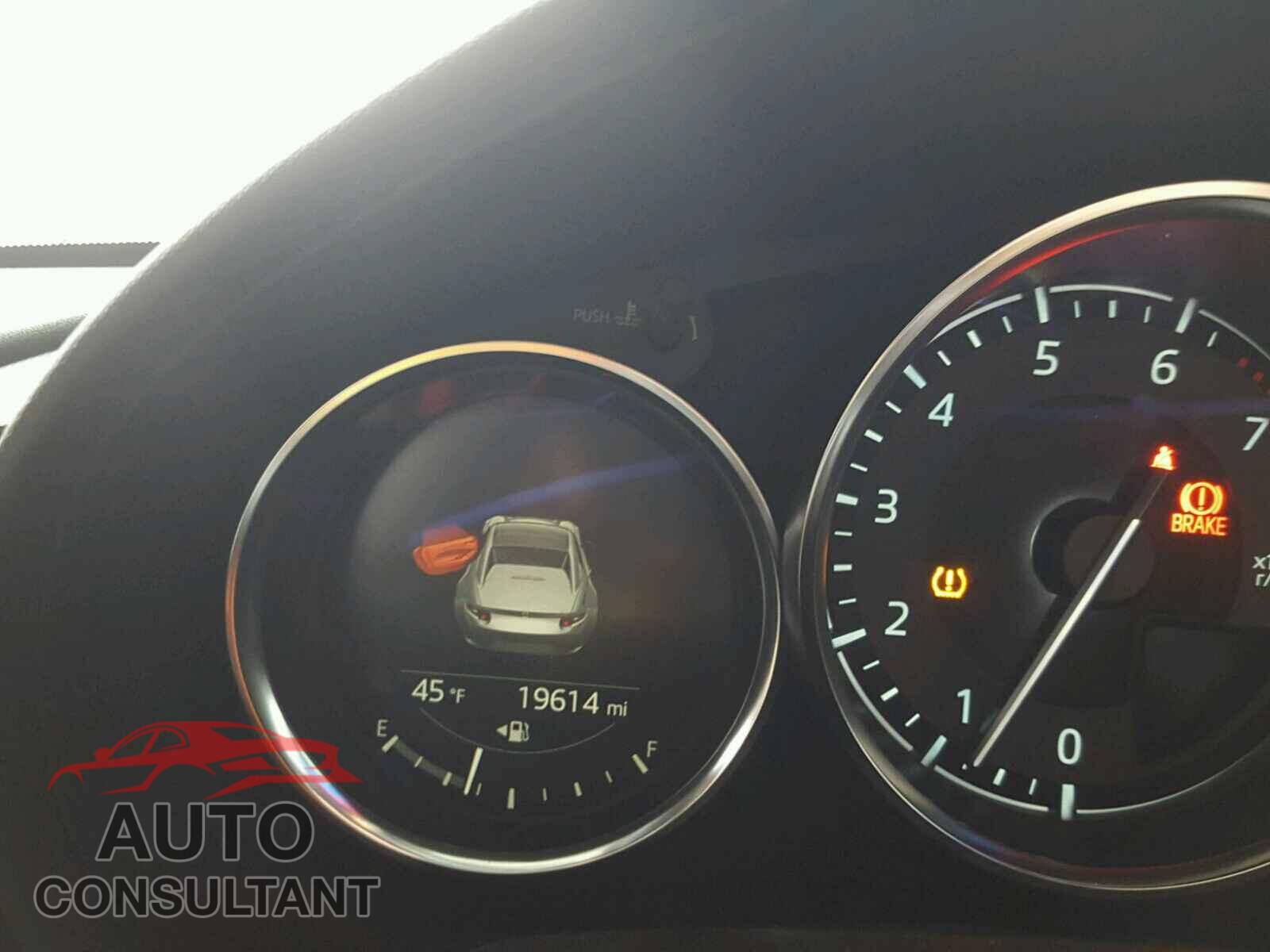 MAZDA MIATA 2017 - JM1NDAM7XH0101095