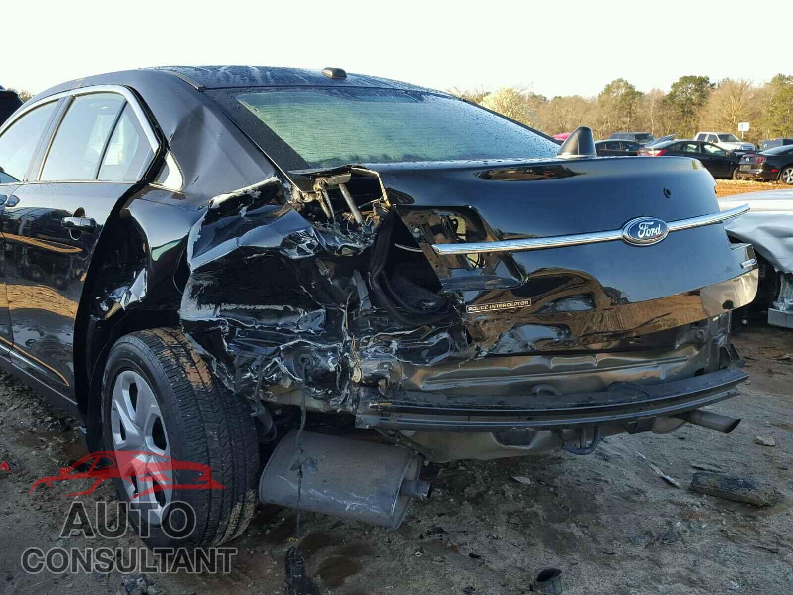 FORD TAURUS 2015 - 1FAHP2MK9FG196614