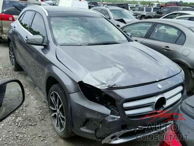 MERCEDES-BENZ GLK250 2015 - WDCTG4GB1FJ085175