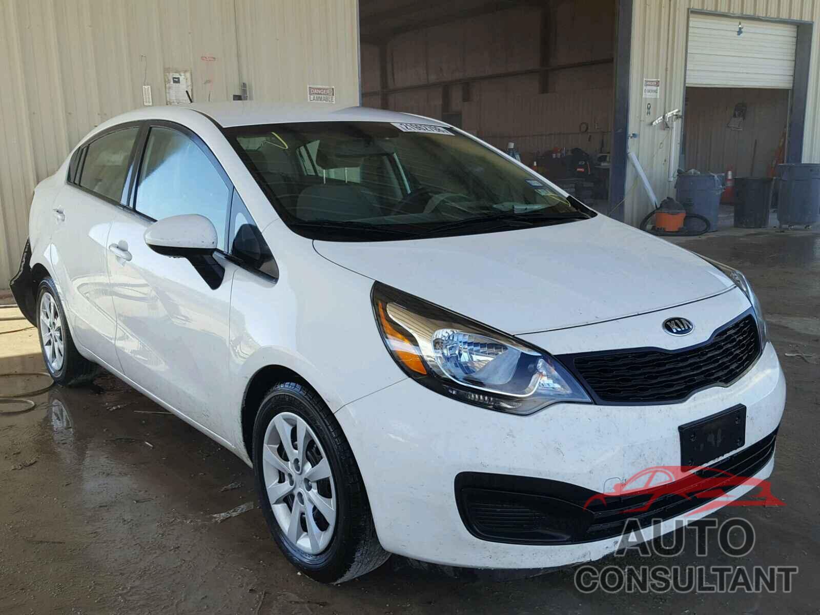 KIA RIO 2015 - KNADM4A30F6496586