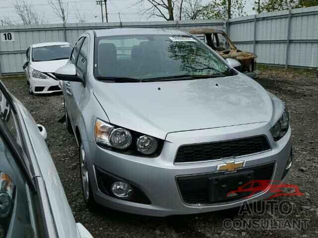 CHEVROLET SONIC 2016 - 1G1JE5SB5G4153115