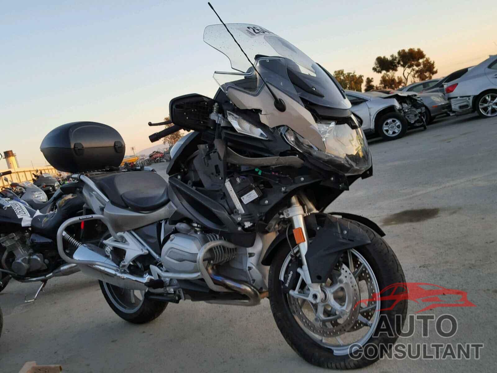 BMW MOTORCYCLE 2016 - WB10A1305GZ194946