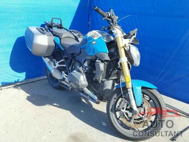 BMW MOTORCYCLE 2015 - WB10A1403FZ197048