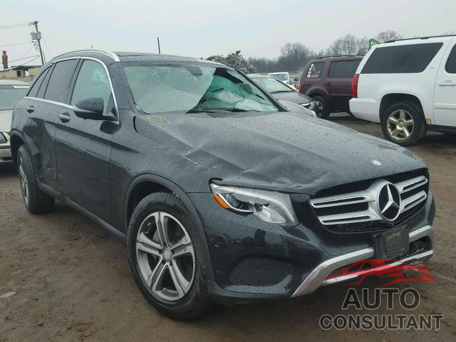 MERCEDES-BENZ GLC300 2017 - WDC0G4KB2HF121441
