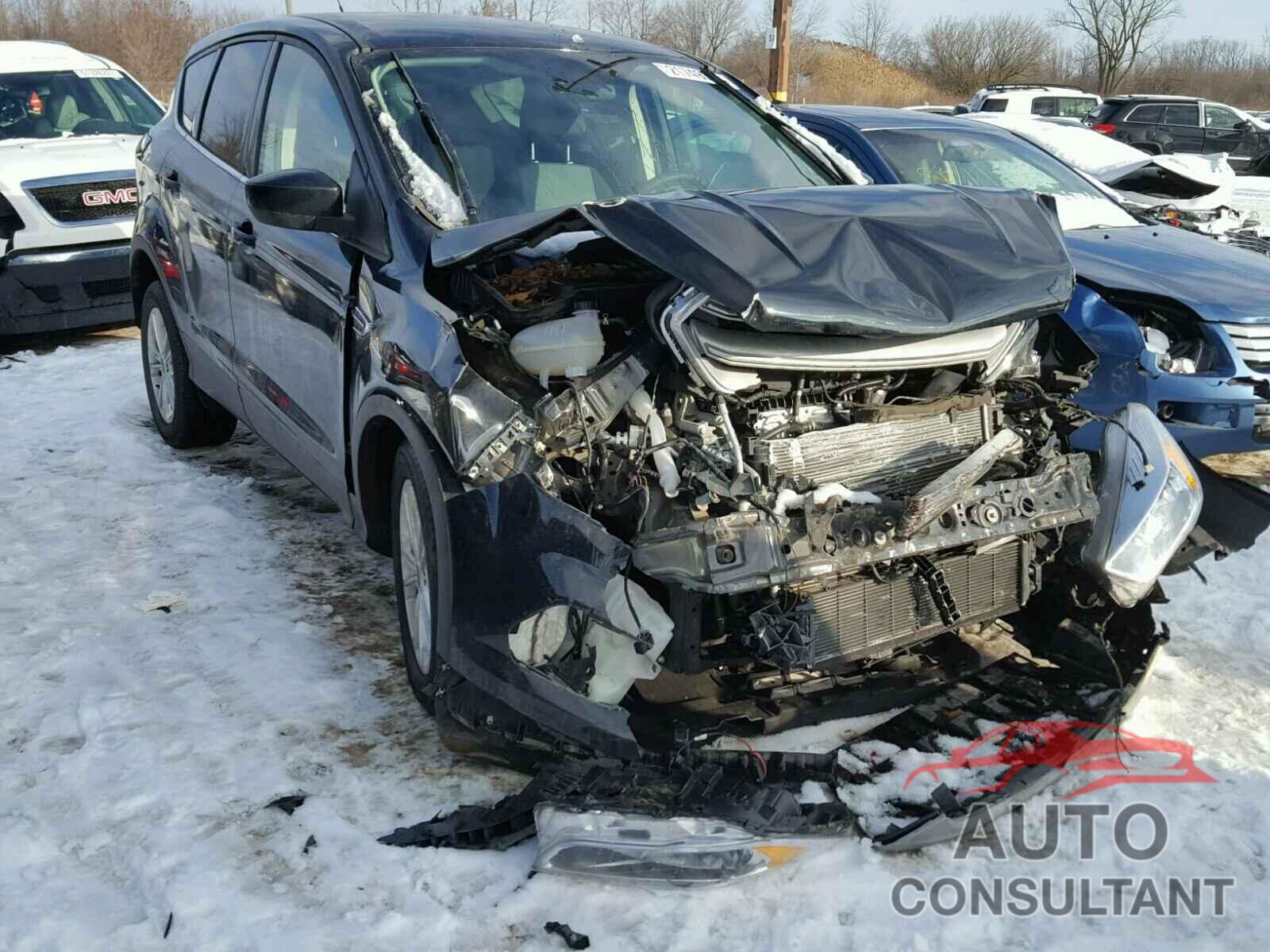 FORD ESCAPE 2017 - 1FMCU0GD0HUB51303