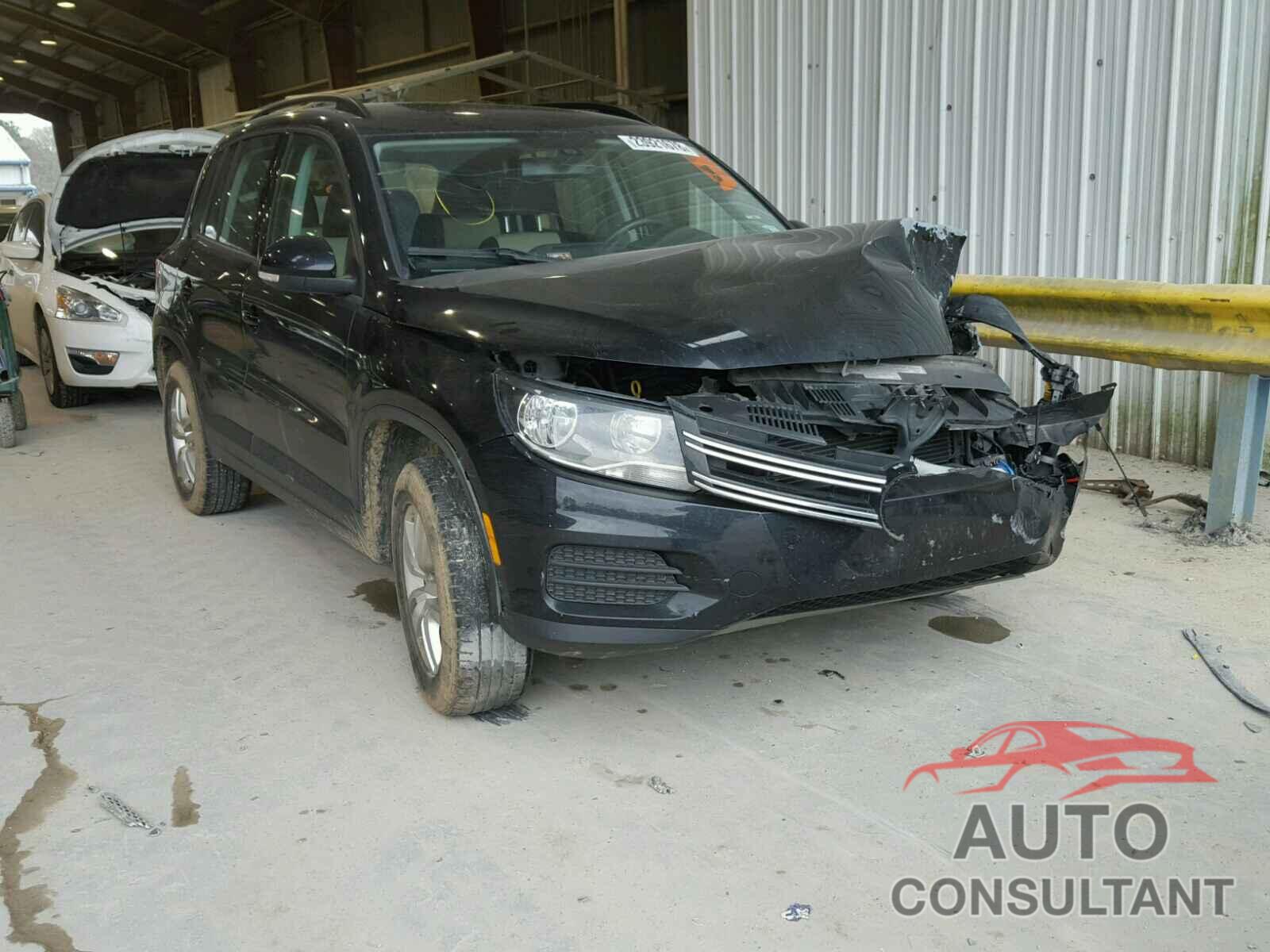 VOLKSWAGEN TIGUAN 2016 - WVGAV7AX4GW581824