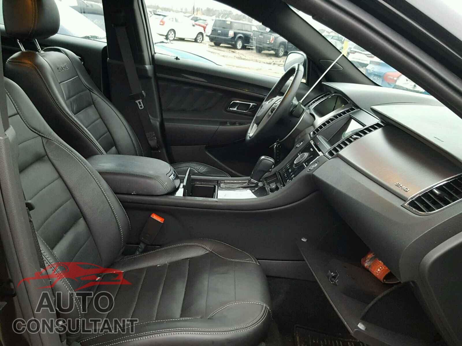 FORD TAURUS 2017 - 1FAHP2KT2HG122465