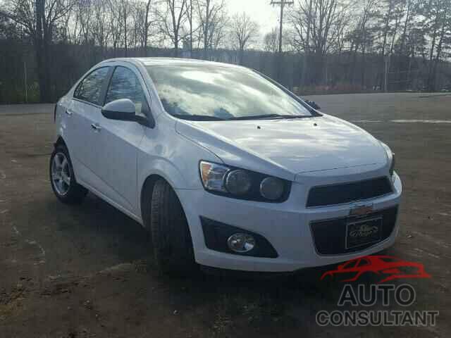 CHEVROLET SONIC 2016 - 1G1JE5SB5G4140395