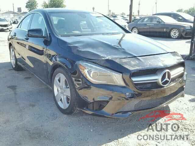 MERCEDES-BENZ CLA 250 2015 - WDDSJ4EB8FN185052