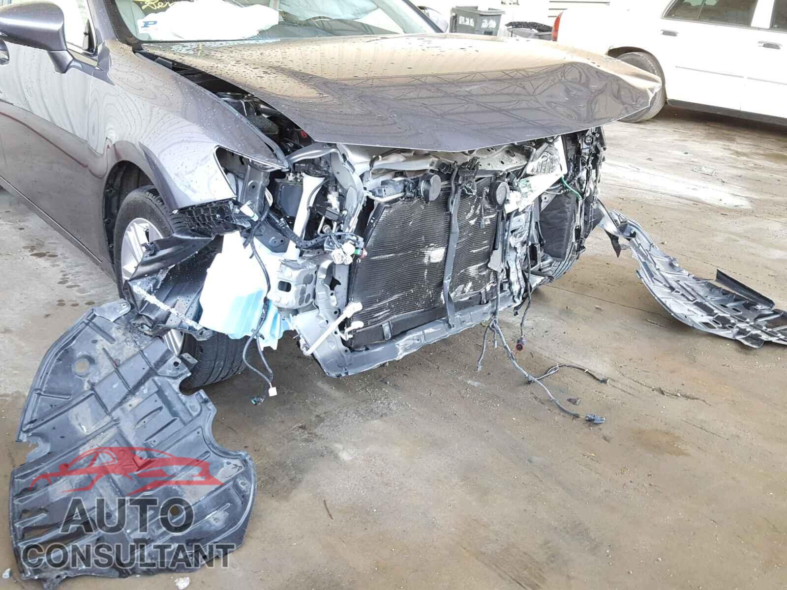 LEXUS ES350 2015 - JTHBK1GG0F2181141