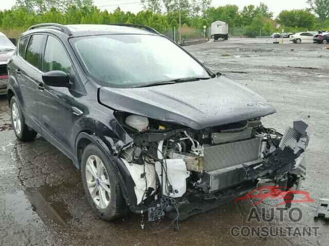 FORD ESCAPE 2017 - 1FMCU0GD5HUC47721