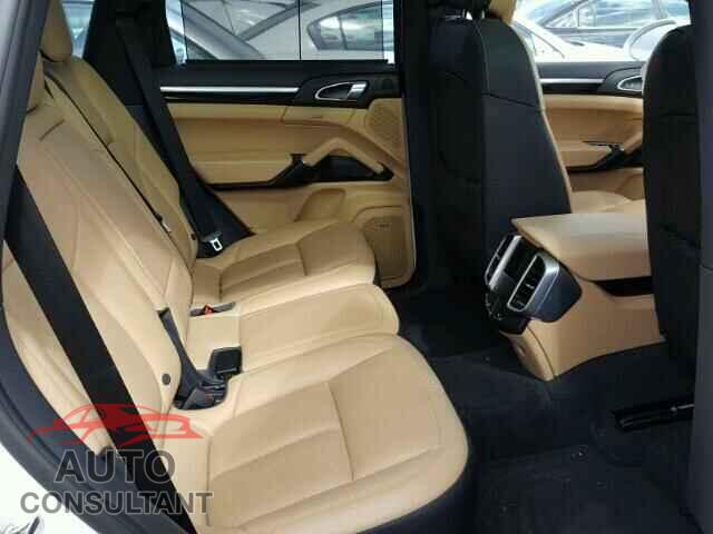 PORSCHE CAYENNE 2016 - WP1AA2A26GLA01786