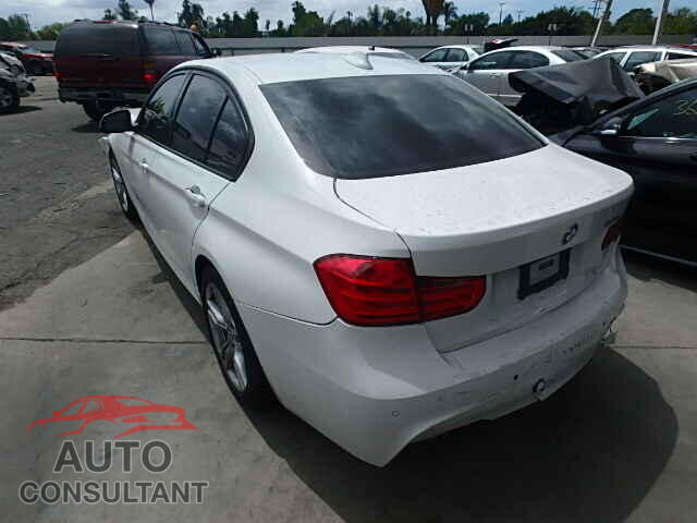 BMW 3 SERIES 2015 - WBA3C1C54FK124784