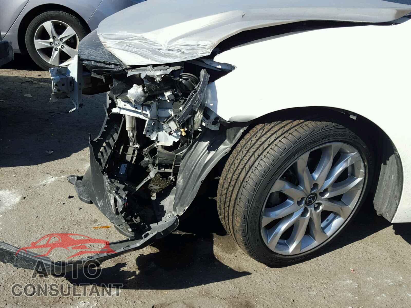 MAZDA 3 2015 - JM1BM1V35F1261939