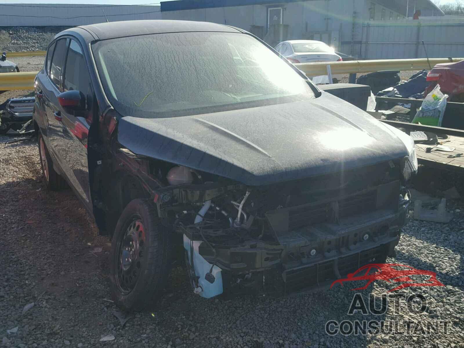 FORD ESCAPE 2017 - 1FMCU0GD2HUC30892