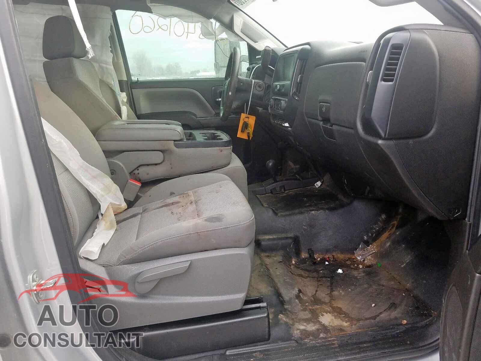 CHEVROLET SILVERADO 2016 - 1VWAT7A36HC026607