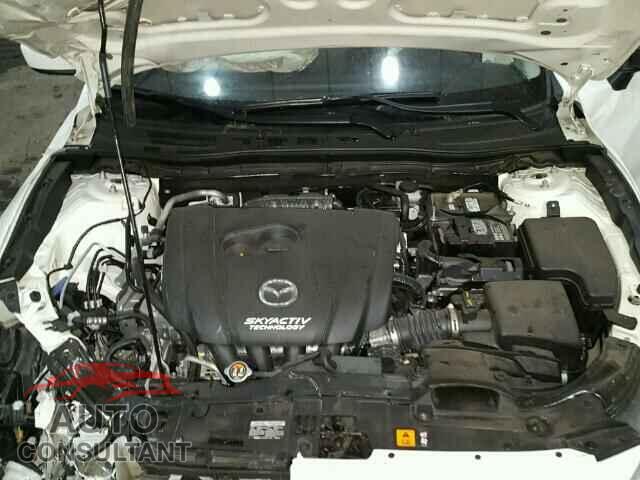 MAZDA 3 2015 - 3MZBM1U71FM191795