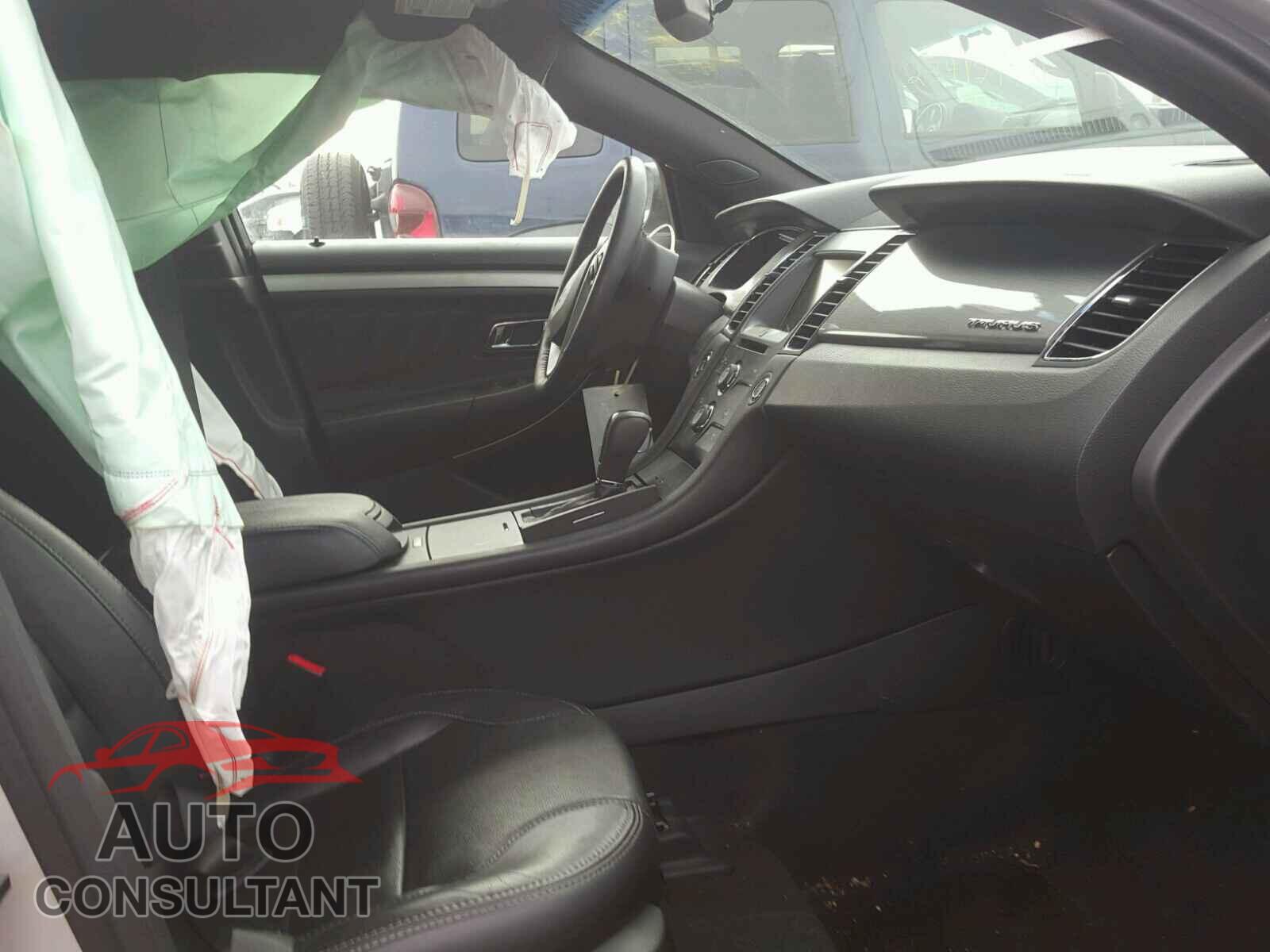 FORD TAURUS 2015 - 1FAHP2E8XFG158974
