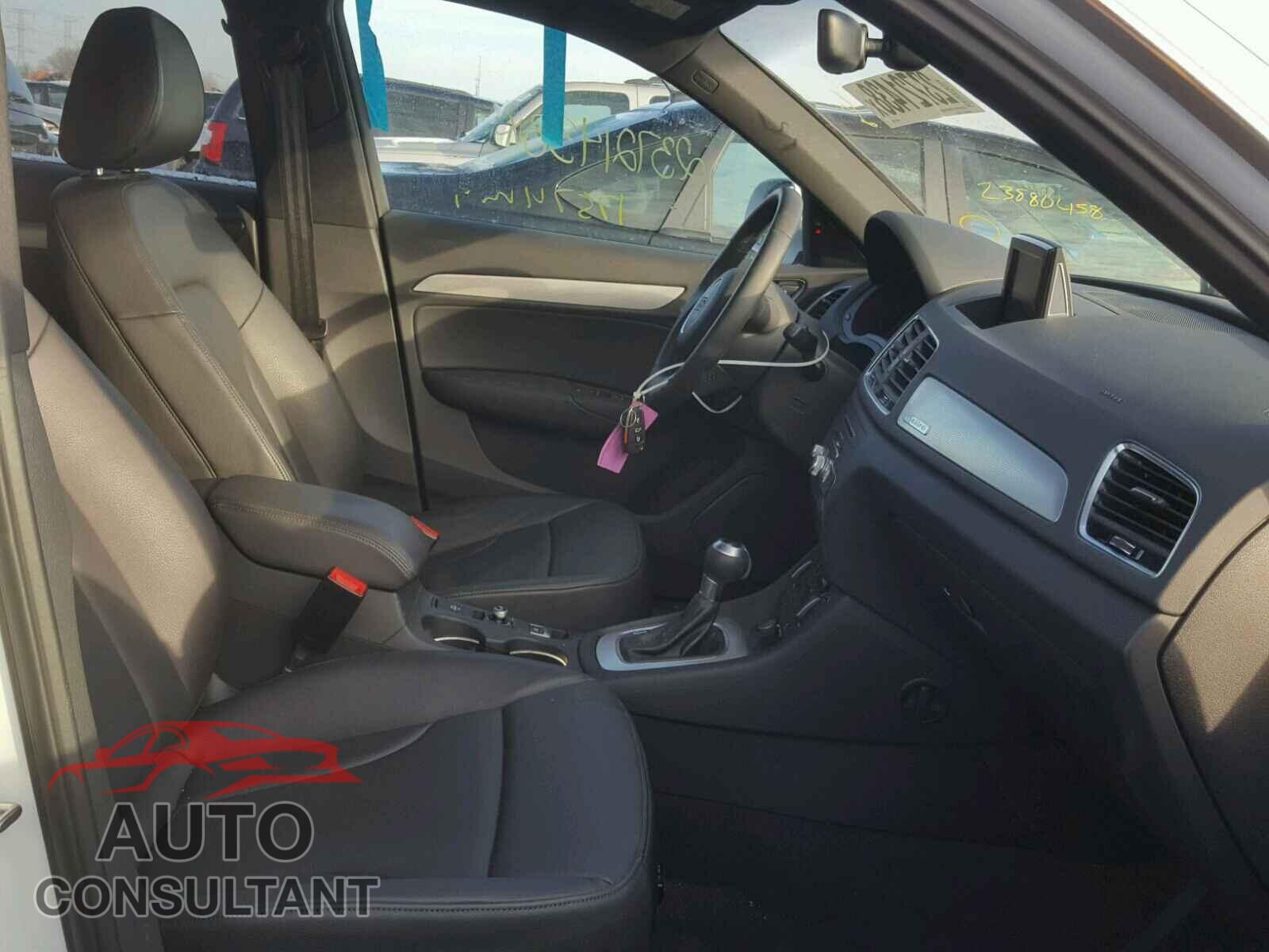 AUDI Q3 2017 - WA1JCCFS2HR011850