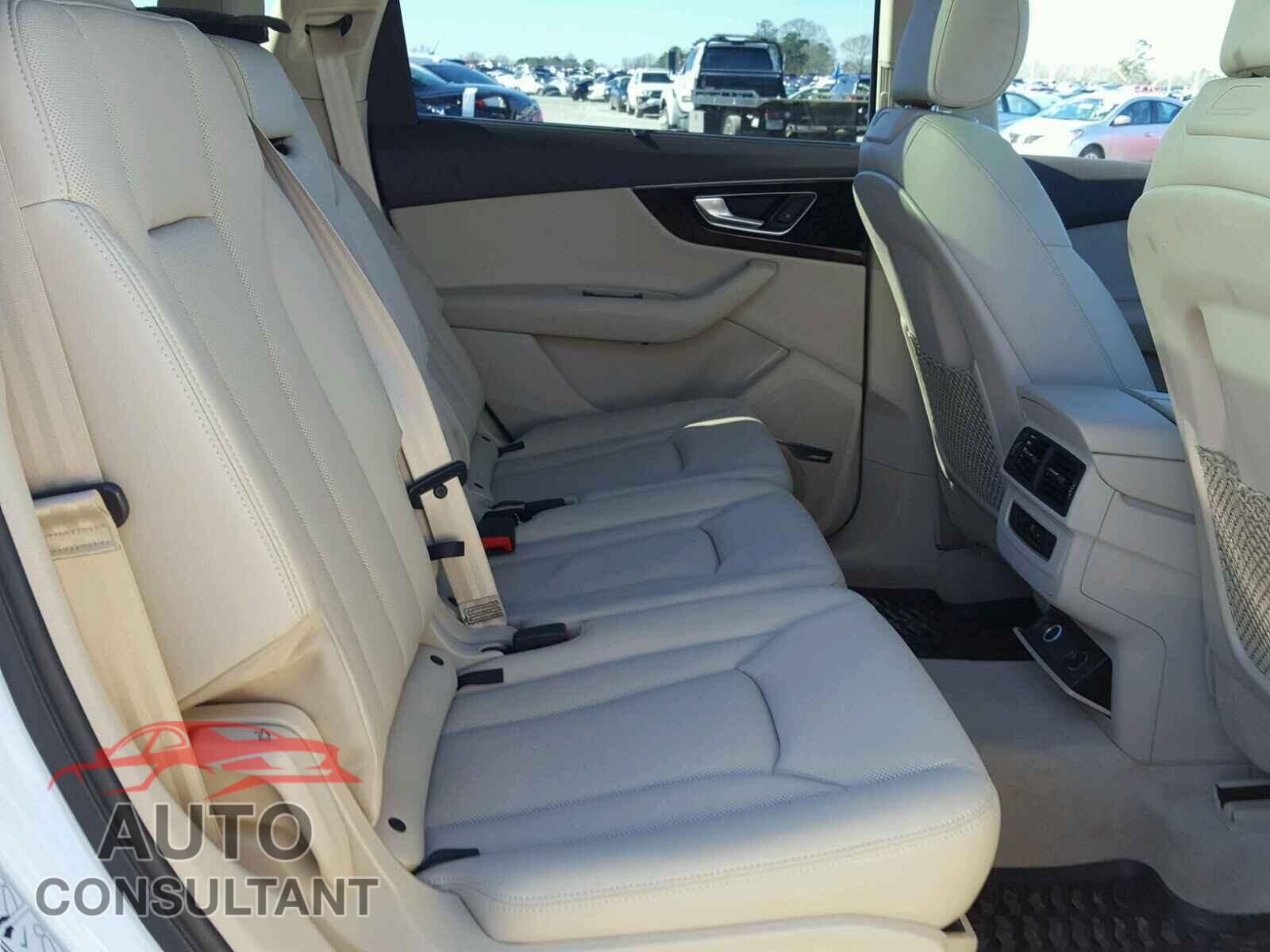 AUDI Q7 2017 - WA1LAAF72HD051941