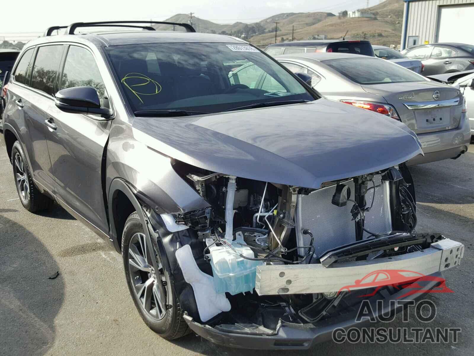 TOYOTA HIGHLANDER 2018 - 5TDZZRFHXJS247555