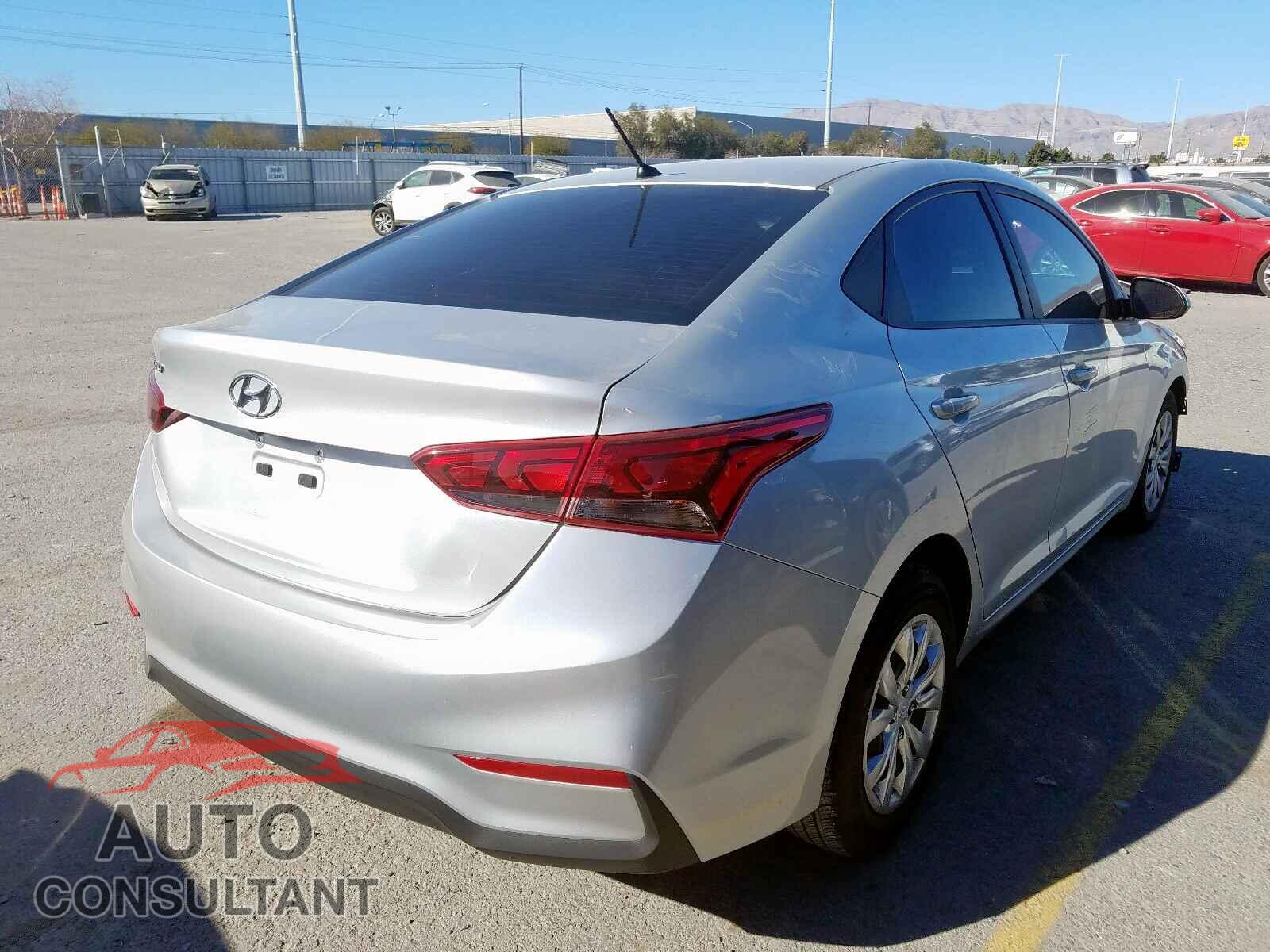 HYUNDAI ACCENT 2018 - KNDCB3LC8J5132670
